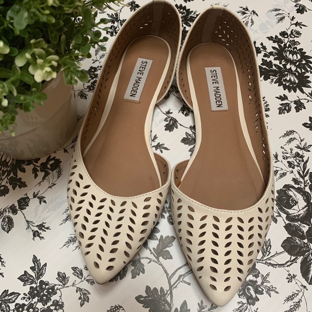 Pointed Toe Flats